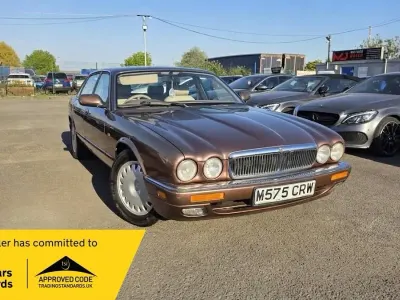 Używany Jaguar XJ6 216 KM (158 kW) 1994 Brązowy Sedan/Limuzyna