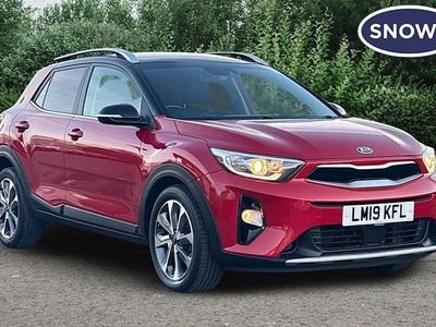 Used Kia Stonic 120 HP (88 kW) 2019 Blaze red with black roof SUV