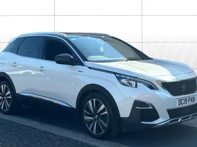 Used Peugeot 3008 Premium 131 HP (96 kW) 2019 White SUV