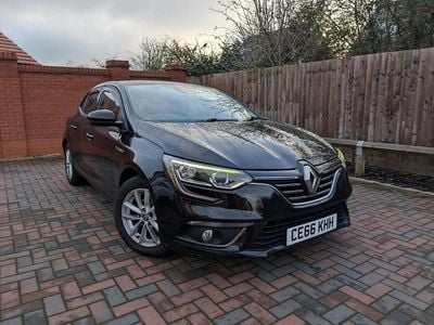 Black Used 2016 Renault Mégane IV Dynamique Hatchback | £3,499 (Fair price)