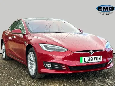 Używany Tesla Model S 386 kW (525 KM) 2018 Czerwony Hatchback