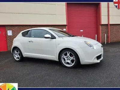 Used Alfa Romeo MiTo Distinctive 85 HP (62 kW) 2014 White Hatchback