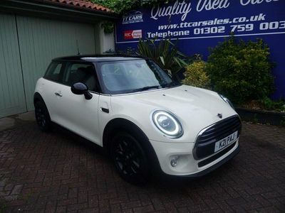 Used Mini Cooper Hatch 2018 White Hatchback