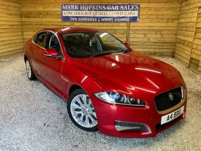 Used Jaguar XF S 200 HP (147 kW) 2013 Red Sedan