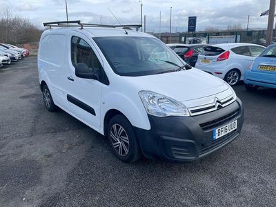 Używany Citroën Berlingo 100 KM (73 kW) 2016 Biały Minivan
