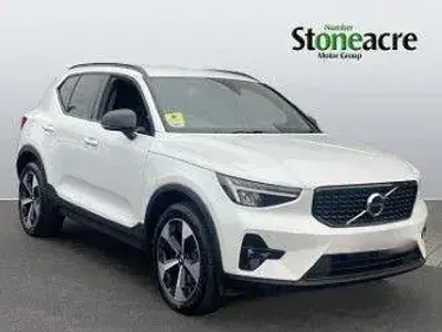 New Volvo XC40 Plus 2026 White SUV