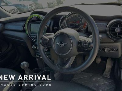 Usado Mini Cooper Cabriolet Classic 134 HP (98 kW) 2020 Other Cabrios