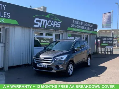 Używany Ford Kuga Titanium 120 KM (88 kW) 2018 Szary SUV