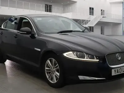 Second-hand Jaguar XF Luxury 240 CP (176 kW) 2013 Negru Berlinǎ