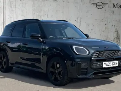 Usado Mini Countryman Sport 170 CV (125 kW) 2025 Gris SUV