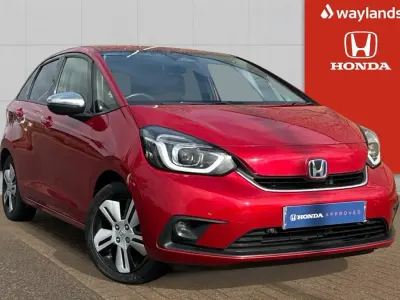 Used Honda Jazz Hybrid 109 HP (80 kW) 2020 Red Hatchback