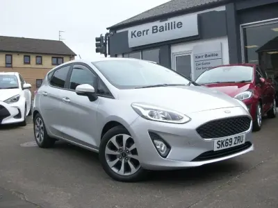 Używany Ford Fiesta Trend 85 KM (62 kW) 2019 Srebrny Hatchback