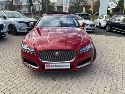 Begagnad Jaguar XF Portfolio 296 HK (217 kW) 2017 Röd Sedan