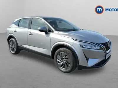 Używany Nissan Qashqai Acenta Premium 140 KM (102 kW) 2023 Srebrny SUV