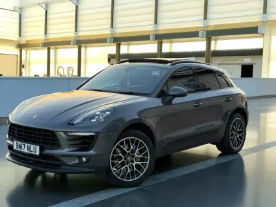 Usado Porsche Macan 258 HP (189 kW) 2017 Cinzento SUV
