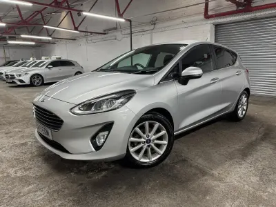 Gebraucht Ford Fiesta Titanium 100 PS (73 kW) 2019 Silber Kleinwagen