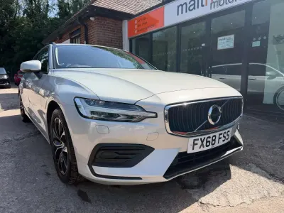 Used Volvo V60 Momentum 2018 Gold Estate