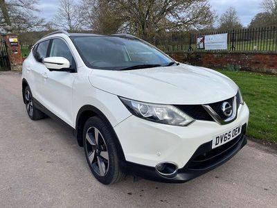 Used Nissan Qashqai N-TEC 110 HP (80 kW) 2015 White SUV