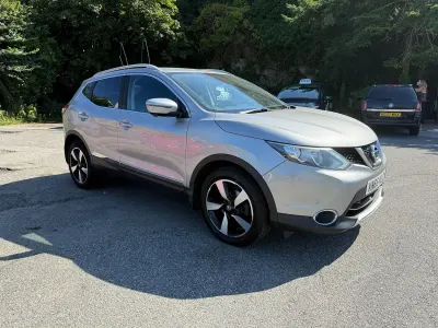 Used Nissan Qashqai N-TEC 115 HP (84 kW) 2016 Silver SUV
