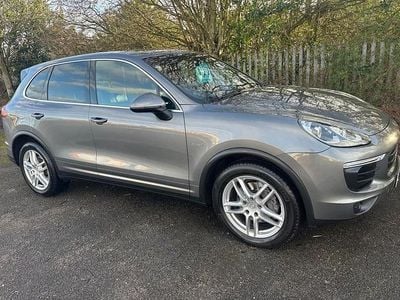 Used Porsche Cayenne 262 HP (192 kW) 2016 Grey SUV