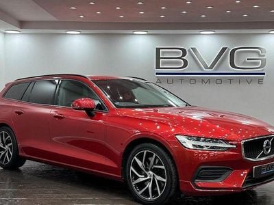 Begagnad Volvo V60 Momentum 250 HK (183 kW) 2018 Röd Kombi