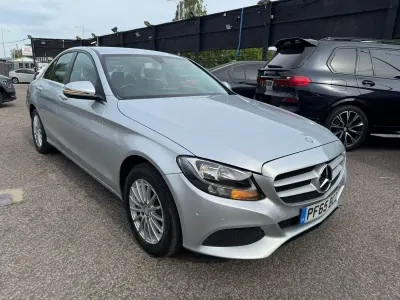 Usado Mercedes C200 SE 184 HP (135 kW) 2016 Prateado Sedan