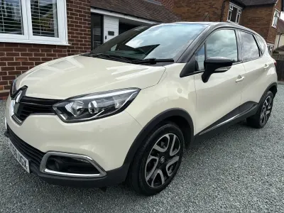 Begagnad Renault Captur Dynamique 90 HK (66 kW) 2017 Beige SUV