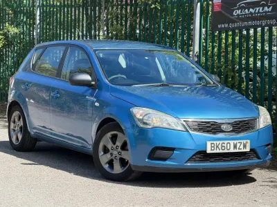 Used Kia Ceed 2010 Blue Hatchback
