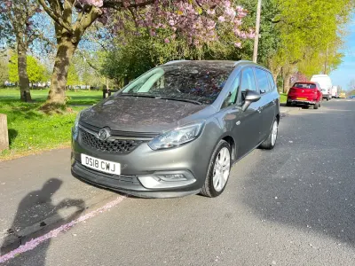 Second-hand Vauxhall Zafira SRi 140 CP (102 kW) 2018 Gri Monovolum