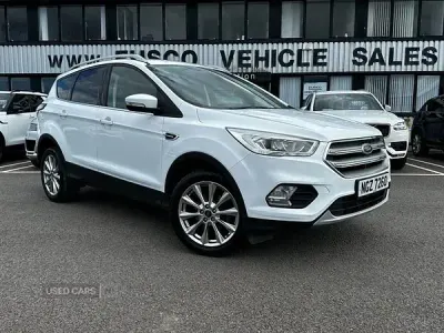Usado Ford Kuga Titanium 120 CV (88 kW) 2019 Blanco SUV