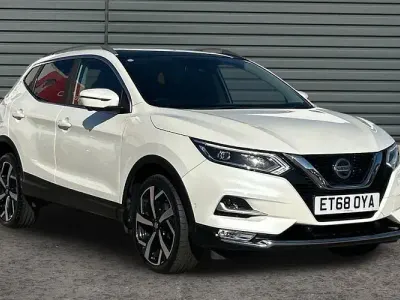 Used Nissan Qashqai Tekna 160 HP (117 kW) 2019 White SUV