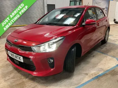 Used Kia Rio 98 HP (72 kW) 2019 Red Hatchback