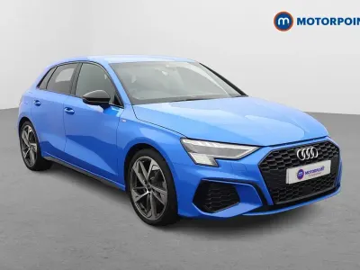 Begagnad Audi A3 2023 Blå Sedan