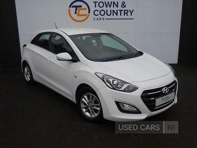 Used Hyundai i30 SE 110 HP (80 kW) 2016 White Hatchback