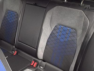 Second-hand VW Golf VIII R 315 CP (231 kW) 2023 Albastru Break