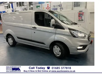 Używany Ford Transit Custom Trend 130 KM (95 kW) 2019 Srebrny Van
