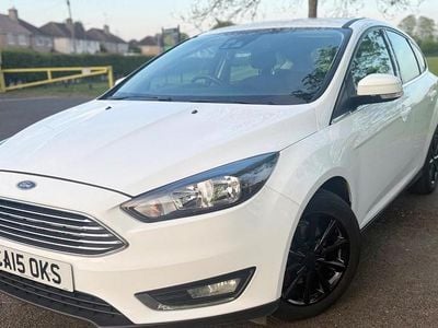 Używany Ford Focus Titanium 125 KM (91 kW) 2015 Biały Hatchback