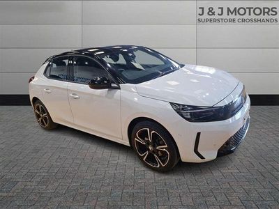 Second-hand Vauxhall Corsa 2023 Alb Hatchback