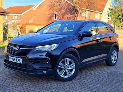 Used Vauxhall Grandland X 2019 Black SUV