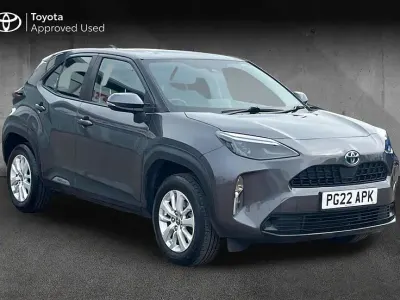 Used Toyota Yaris Cross 114 HP (83 kW) 2022 Decuma grey SUV