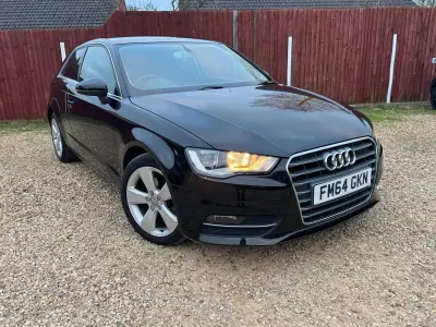Używany Audi A3 Sport 110 KM (80 kW) 2015 Czarny Hatchback