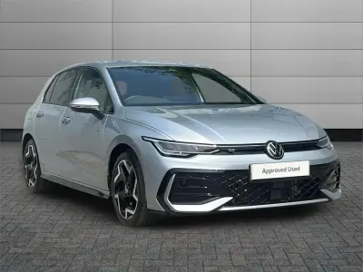 Used VW Golf VIII R-line 150 HP (110 kW) 2025 Silver Hatchback