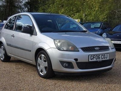 Used Ford Fiesta Zetec 2006 Silver Hatchback