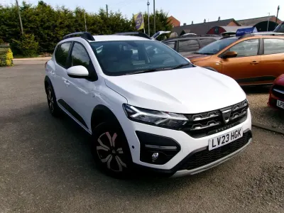 Używany Dacia Sandero Prestige 2023 Biały Hatchback