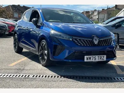 New Renault Clio Techno 90 HP (66 kW) 2026 Special metallic  iron blue  Hatchback