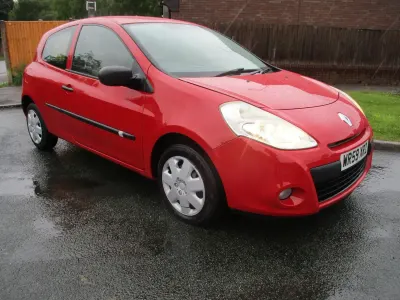 Used Renault Clio Extreme 2009 Red Hatchback