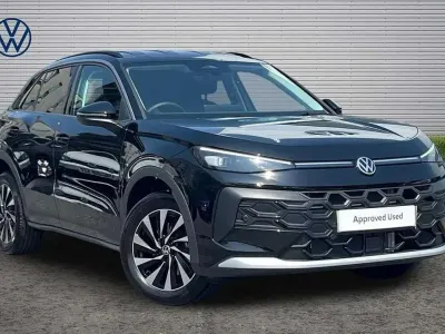 New VW T-Roc Life 150 HP (110 kW) 2026 Black SUV
