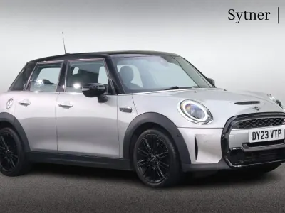 Used Mini Cooper S Exclusive 176 HP (129 kW) 2023 Silver Hatchback