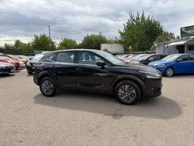Used Nissan Qashqai Acenta Premium 2022 Black SUV