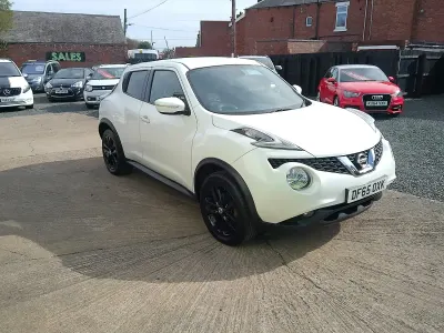 Used Nissan Juke N-Connecta 115 HP (84 kW) 2015 White SUV